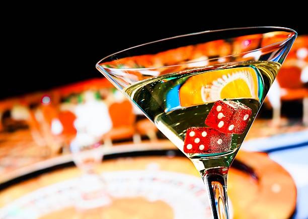 12naga roulette table with betting interface and history chart